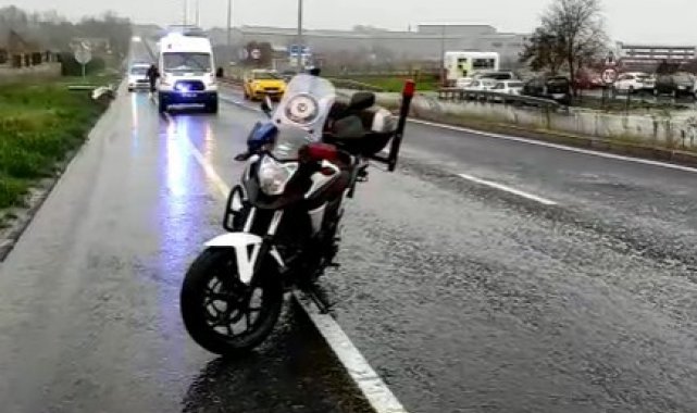 Plakasız motosikletli, polis memurunu yaralayıp kaçtı