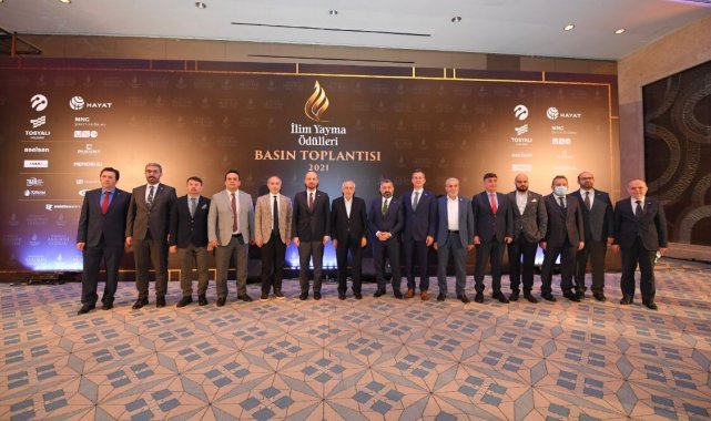 Prof. Dr. Zahmakıran, "İlim Yayma Ödülleri" tanıtım toplantısına katıldı