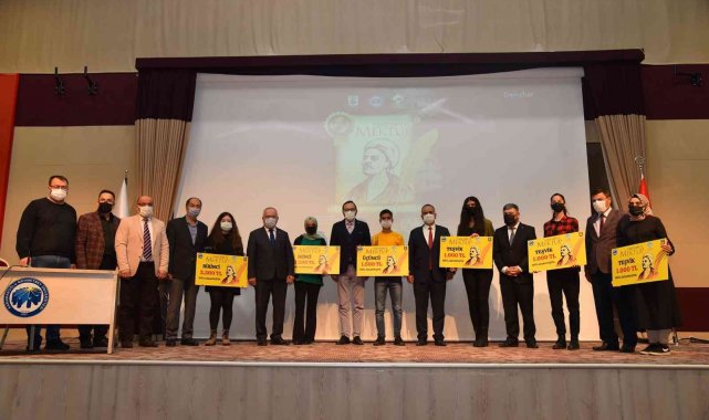 Rektör Namık Ak: "Yunus Emre eserleri ile gönüllerde taht kurmuş bir değerimizdir"