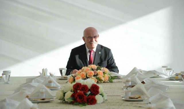 Rektör Savaş, özel gereksininmli öğrencilerle buluştu