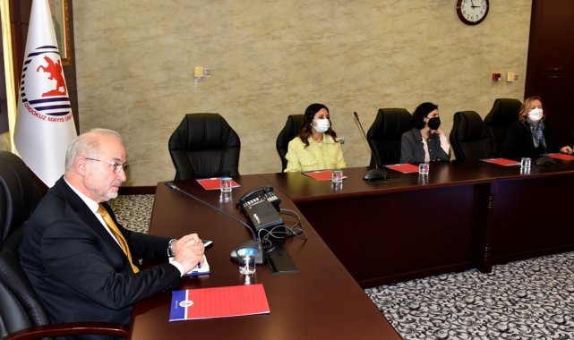 Rektör Ünal: "Uzaktan eğitim platformu dinamik olmalı"