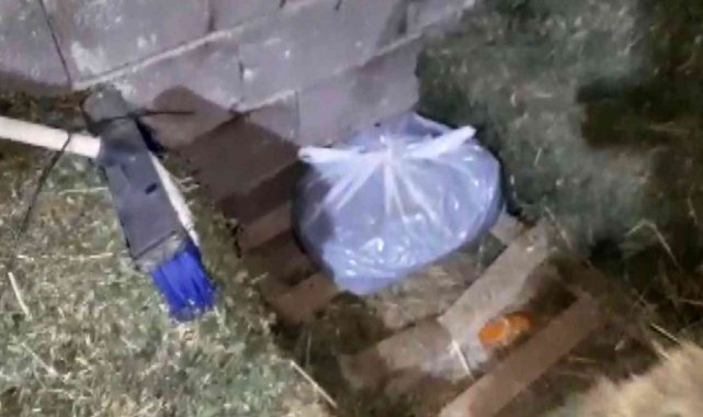 Saman altından su yürüttü, esrarı yürütemedi