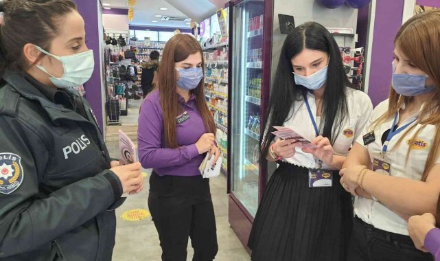 Samandağ polisi, ilçede KADES uygulamasını tanıttı