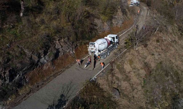 Samsun'da ulaşım beton yollarla kolaylaşıyor