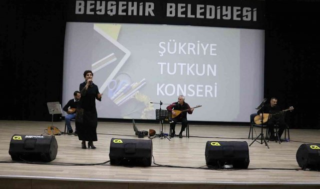 Sanatçı Şükriye Tutkun'dan öğretmenler için konser