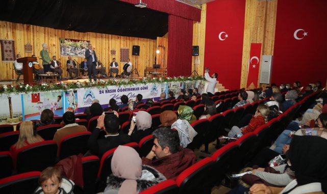 Şanlıurfa'da öğretmenler günü kutlandı