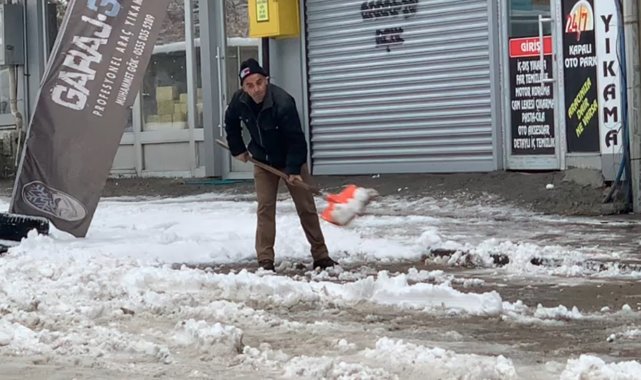 Sarıkamış'ta kar mesai başladı