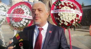 Şenel: "Önümüzdeki 2 eğitim döneminde diş hekimliği fakültelerine öğrenci alınmamalıdır"