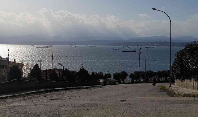 Sinop'un doğal limanına sığındılar