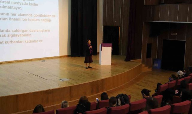 Soğanlık Kültür Merkezi'nde "Kadına Yönelik Şiddete Toplumsal Cinsiyet Penceresinden Bakmak' paneli