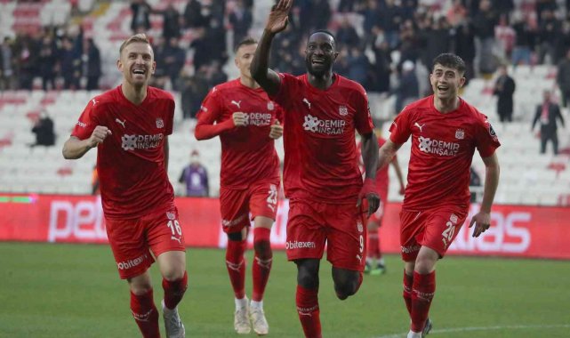 Spor Toto Süper Lig: DG Sivasspor: 2 - Hatayspor: 0