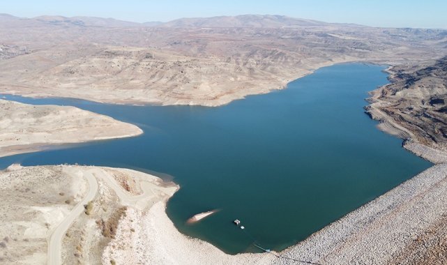 Su seviyesinde korkutan düşüş, zorunlu su kesintisine neden oldu