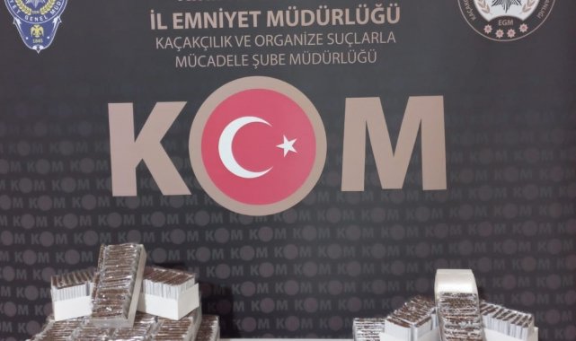 Şüpheli araçtan binlerce makaron çıktı