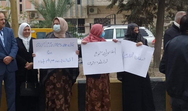 Suriye'de çocukları kaçırılan aileler PKK'yı protesto etti