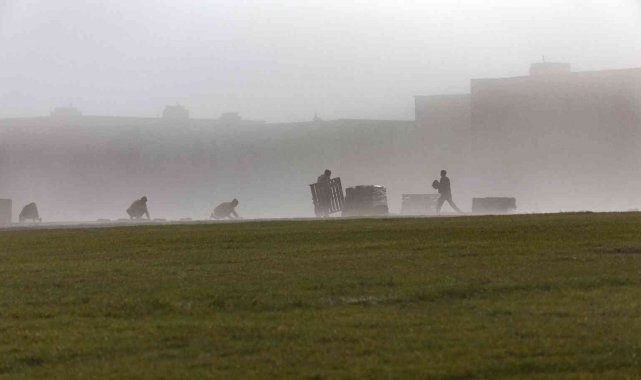 Tarihi surlarda sis manzaraları