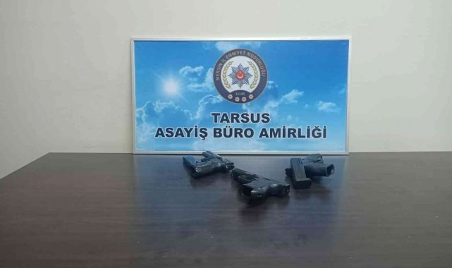 Tarsus'taki asayiş uygulamasında 11 silah ele geçirildi
