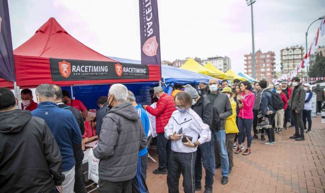 Tarsus'taki Maraton Fuarı büyük ilgi gördü