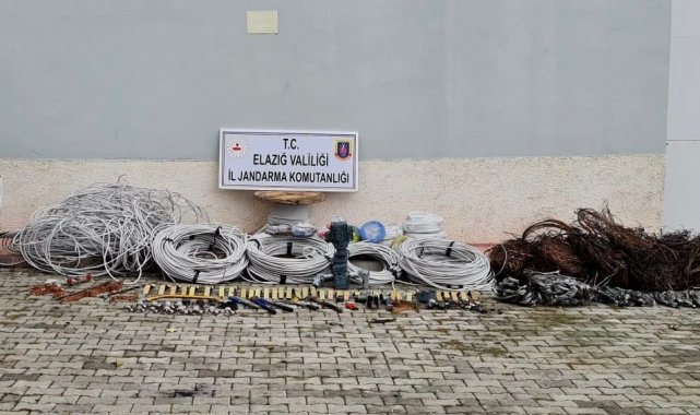 Tavuk çiftliğinden 250 bin liralık elektrik malzemesi çalanlar yakalandı