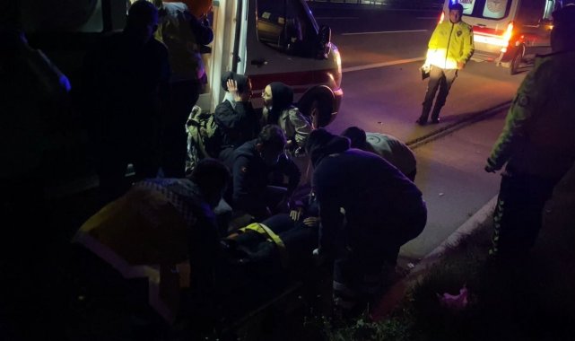 TEM'de işçileri taşıyan minibüs ile yolcu otobüsü çarpıştı: 5 yaralı