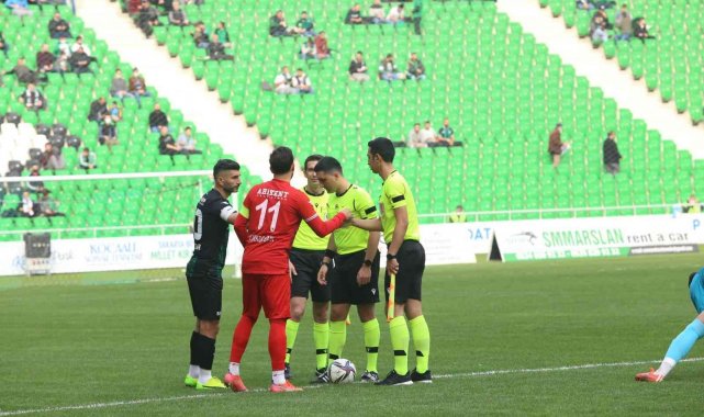 TFF 2. Lig: Sakaryaspor: 3 - Etimesgut Belediyespor: 0