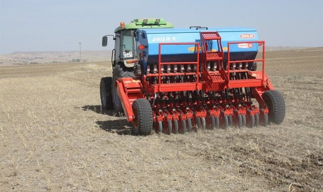 Toprak işlemesiz buğday ve arpa ekimleri yapıldı