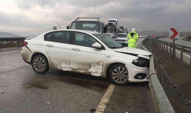 Tosya'da zincirleme trafik kazasında 1 kişi yaralandı