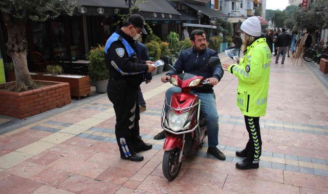 Trafik ekipleri uyardı: "Aydın'da kazaların yüzde 53'ünü motosiklet ve motorlu bisikletliler yapıyor"
