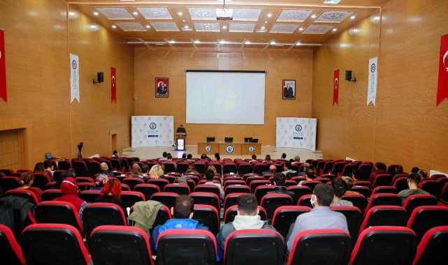 TÜBİTAK Programları Proje Yazma Eğitimi verildi