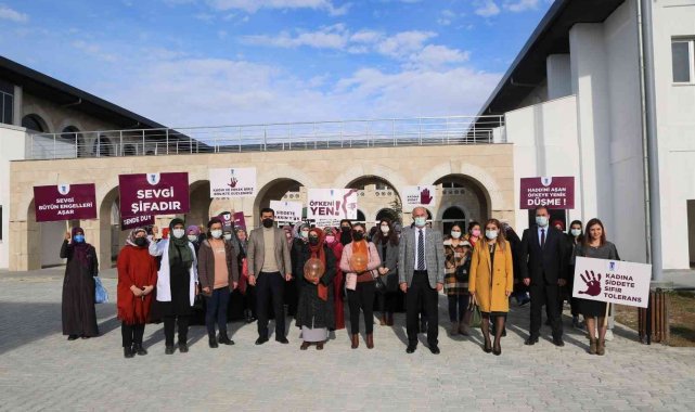 Tuşba Belediyesinden '25 Kasım Kadına Yönelik Şiddete Karşı Uluslararası Mücadele Günü' etkinliği