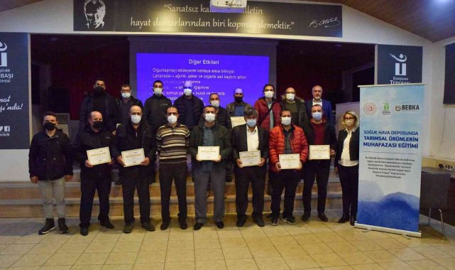 Üreticilere tarımsal ürünlerin muhafazası anlatıldı