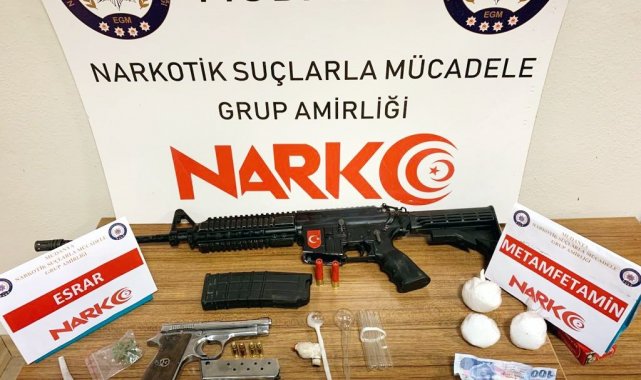 Uyuşturucu tacirleri, tutuklandı