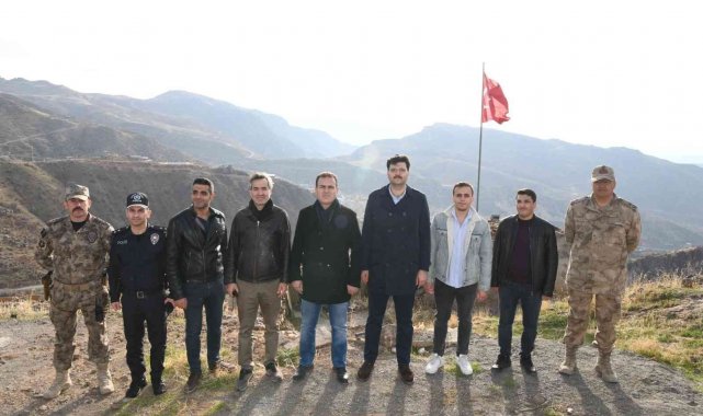 Vali Akbıyık, sınırda ziyaretlerde bulundu