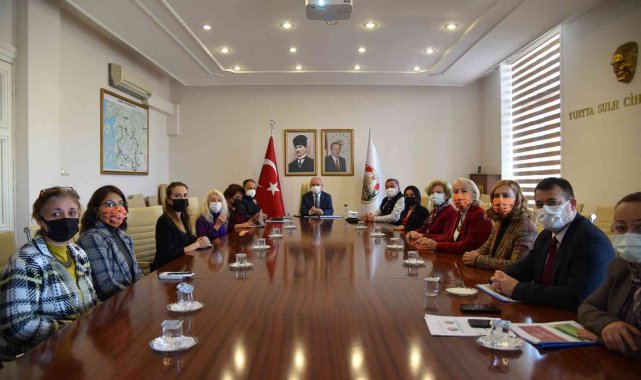 Vali Karadeniz, kadın dernekleri başkanlarını ağırladı