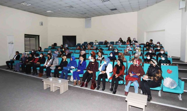 Van'da 'kadına yönelik şiddetle mücadele' semineri