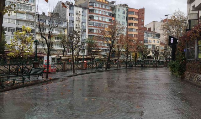 Yağmur yağdı Adalar boş kaldı