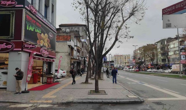 Yağmurla birleşen lodos hayatı olumsuz etkiliyor