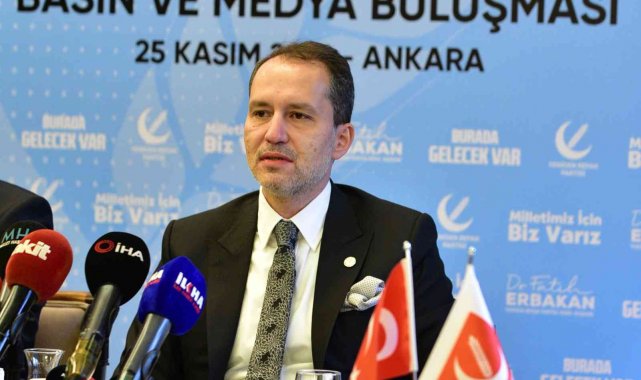 Yeniden Refah Partisi Lideri Erbakan: "Döviz kurlarındaki artış ithalata bağımlı ekonomiden kaynaklanıyor"