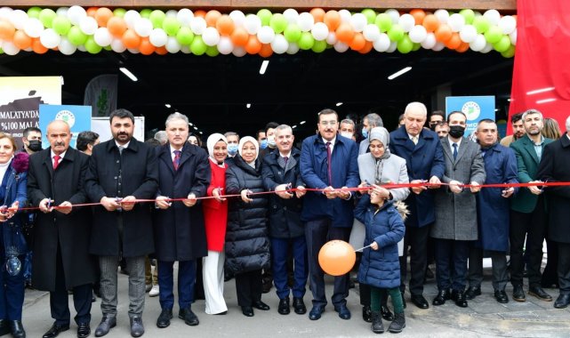 Yeşilyurt'ta pazar yeri dualarla hizmete açıldı