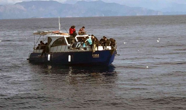 Yunanlılar göçmenleri özel tekne ile geri gönderdi