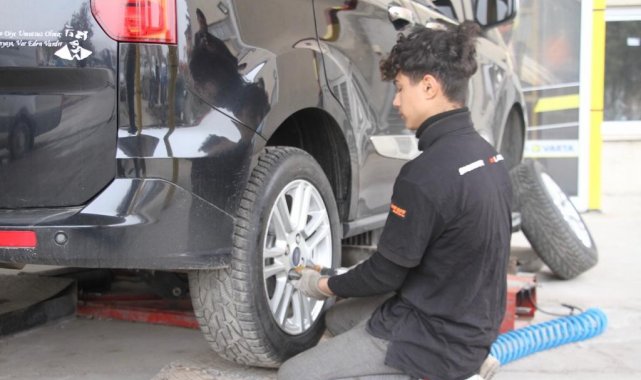 Zorunlu kış lastiği uygulaması öncesi oto lastikçilerde yoğunluk