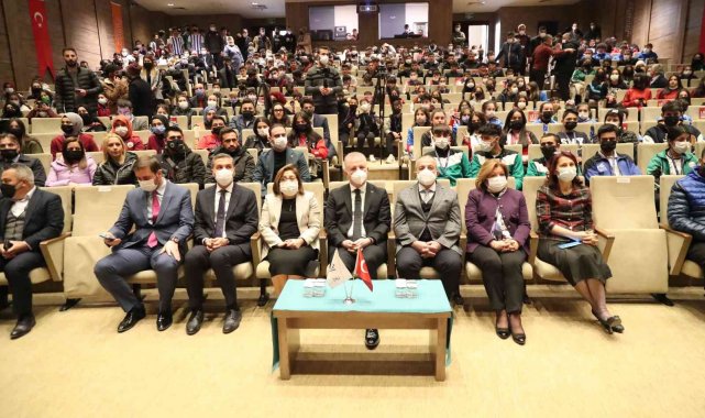 100'üncü yılda "Gazi Şehir Gaziantep" için tasarladılar, ödülleri kazandılar