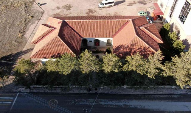 109 yıllık bina sayılı tarihi kütüphaneler arasında