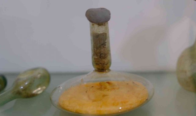 1700 yıllık zeytinyağı bulundu