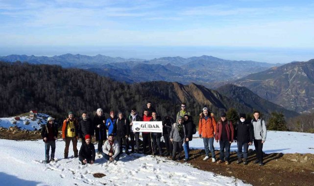 2 bin metreden denizi gördüler