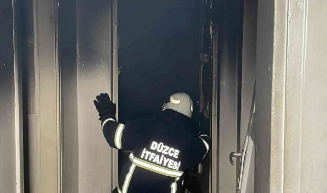 2 katlı evde çıkan yangın korkuttu