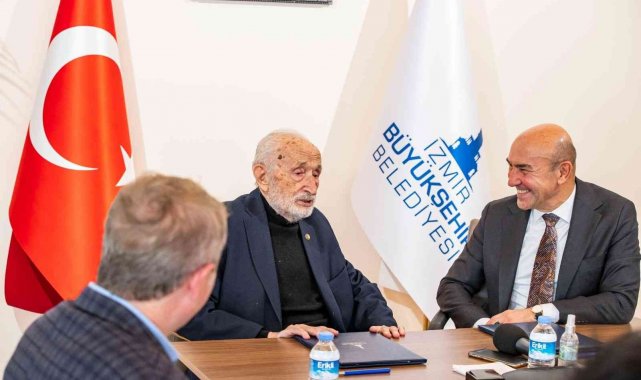 20 bin parçalık Atatürk fotoğrafları koleksiyonu İzmirlilere emanet