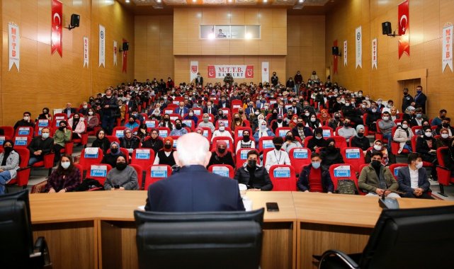 27. dönem TBMM Başkanı İsmail Kahraman, Bayburt'ta konferans verdi