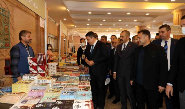 3. Alanya Kitap Günleri'ne ziyaretçi akını