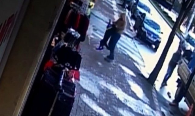 3 Kişiyi ısıran köpek bölgeye giden belediye görevlisine de saldırdı