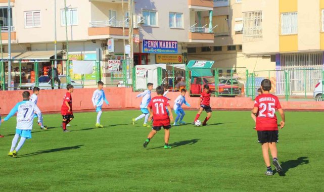 3 Ocak Mersin&#039;in Kurtuluşu Minikler Futbol Turnuvası devam ediyor